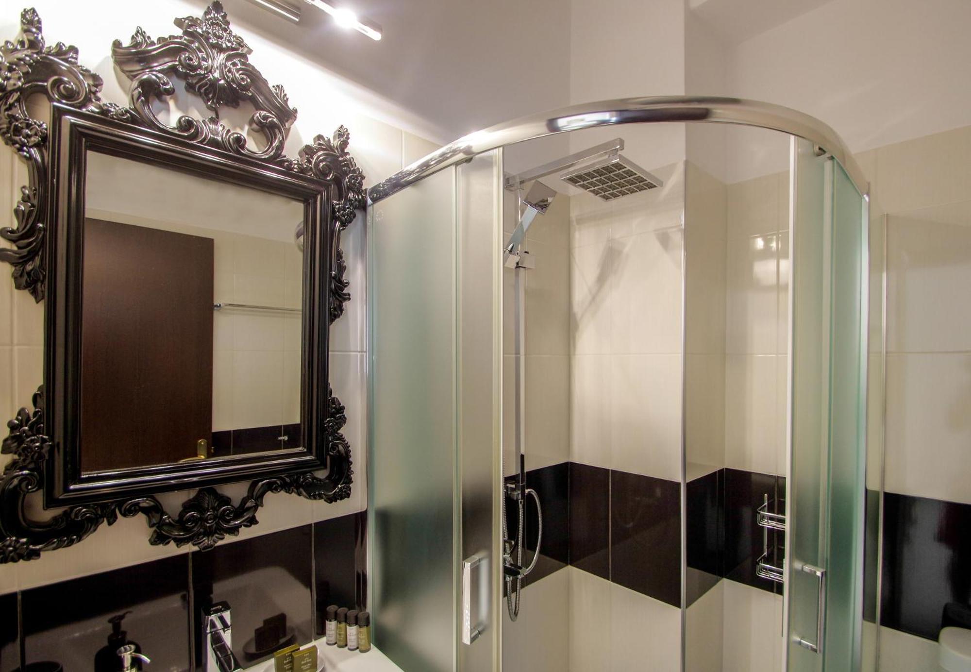 Megaron Apartment Ermoupoli Bagian luar foto